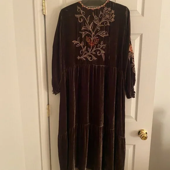 Johnny Was Taline velvet dress - Picture 2 of 7